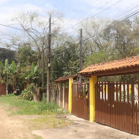 Casa Dos Rocha Em Ubatuba - Kitnet Amarela Apartman Kültér fotó